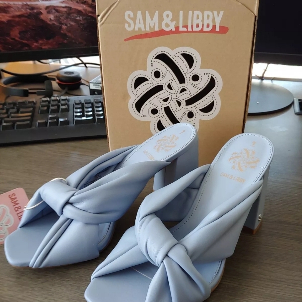 Sam & Libby Jovanna Slip On Block heel Sandals blue nwt